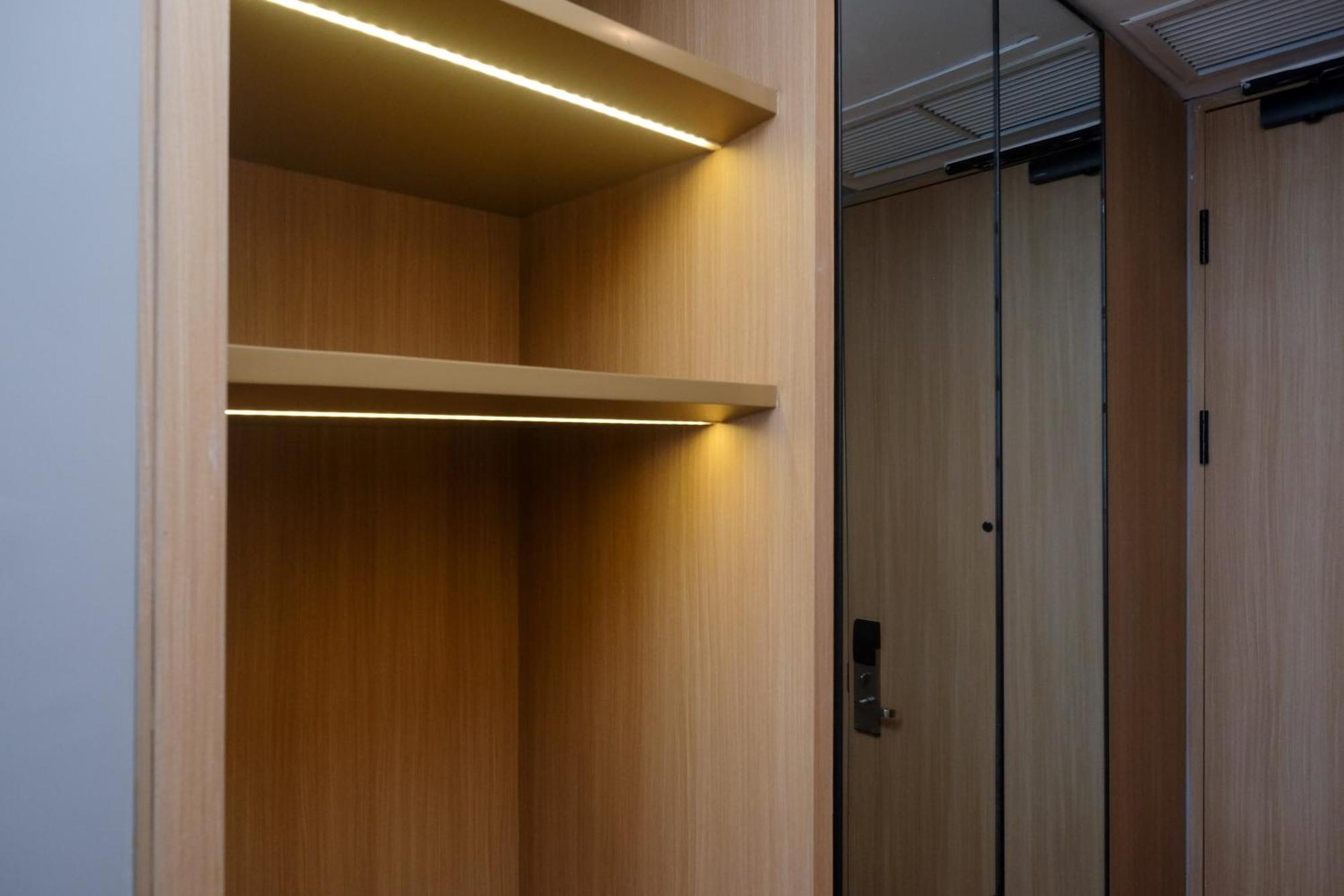 Sans Hotel Rg Living Jogja By Reddoorz Pakualaman Экстерьер фото