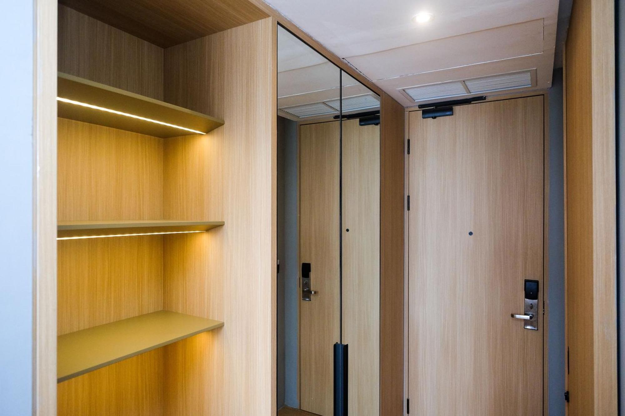 Sans Hotel Rg Living Jogja By Reddoorz Pakualaman Экстерьер фото